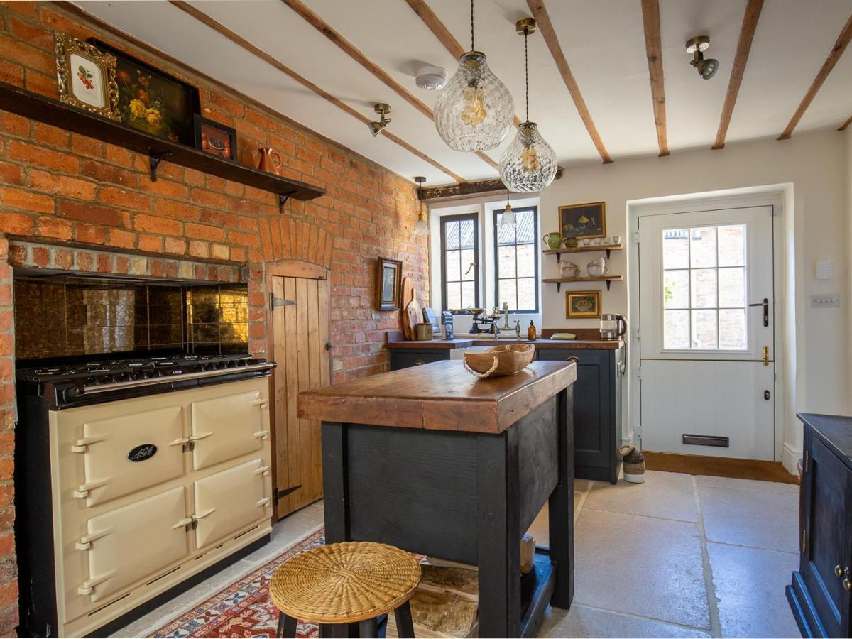 Little Oakley Cottage Sandford St Martin Exterior foto