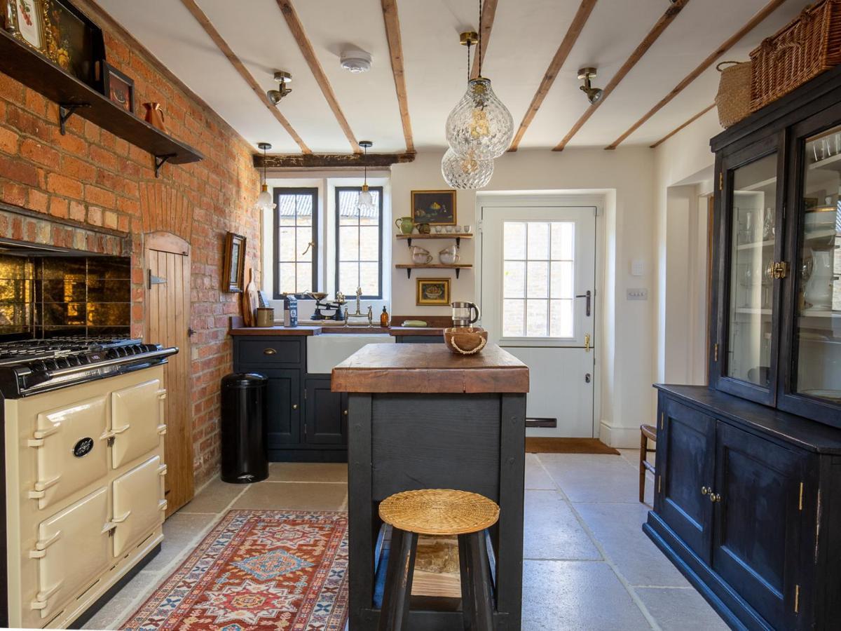 Little Oakley Cottage Sandford St Martin Exterior foto