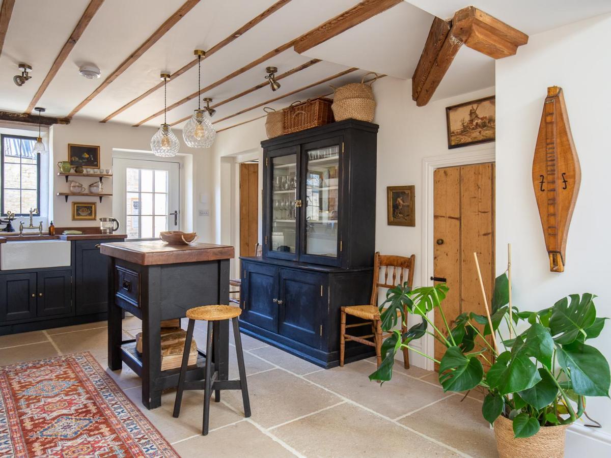 Little Oakley Cottage Sandford St Martin Exterior foto